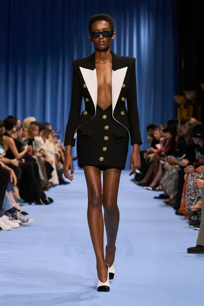 Look 1